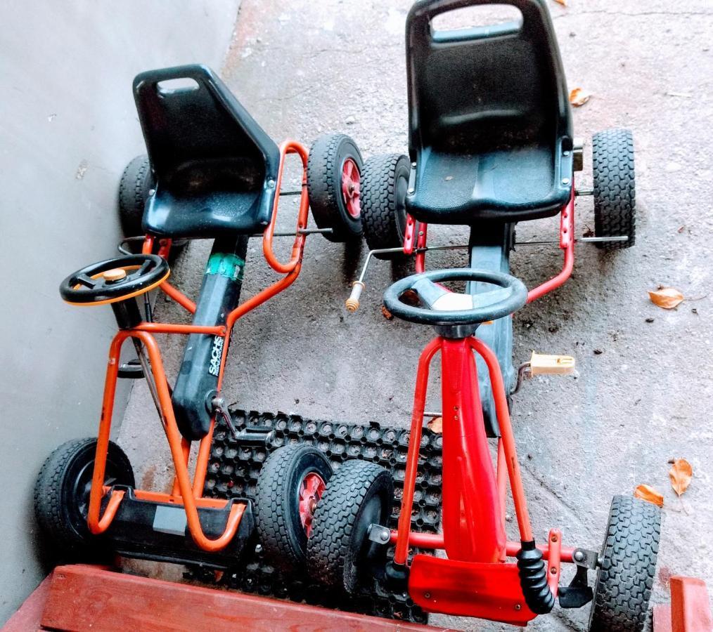 Ow Wilk - Pokoje I Domki Z Aneksami Kuchennymi, Parking, Plac Zabaw Łeba Eksteriør bilde
